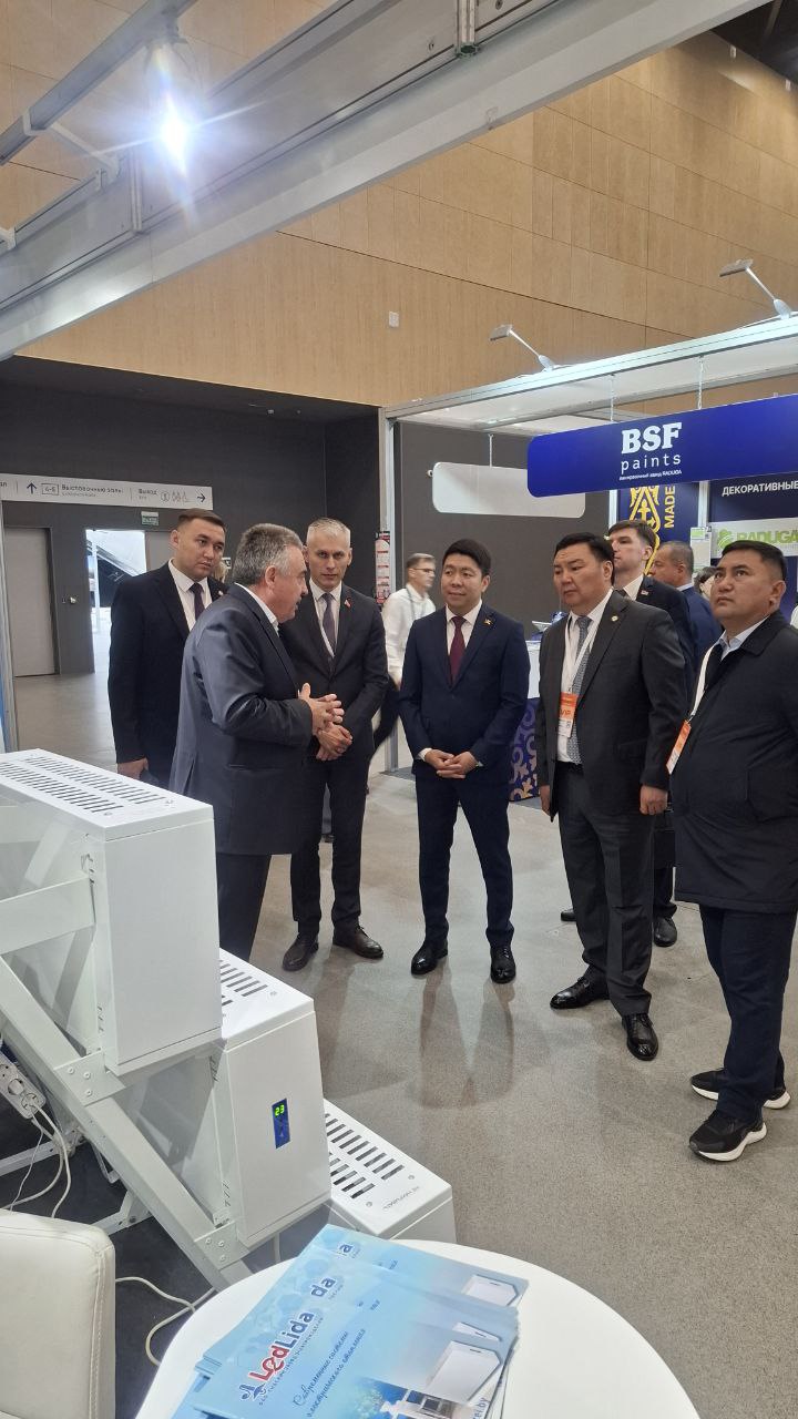 Стенд завода на выставке